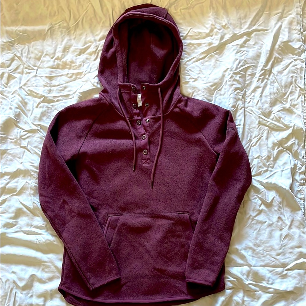 Ascend fleece pullover
